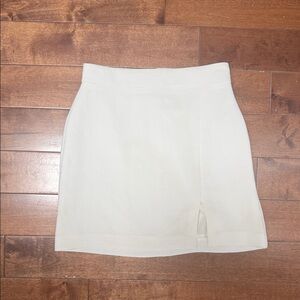 Aritzia Wilfred High Rise Mini Skirt